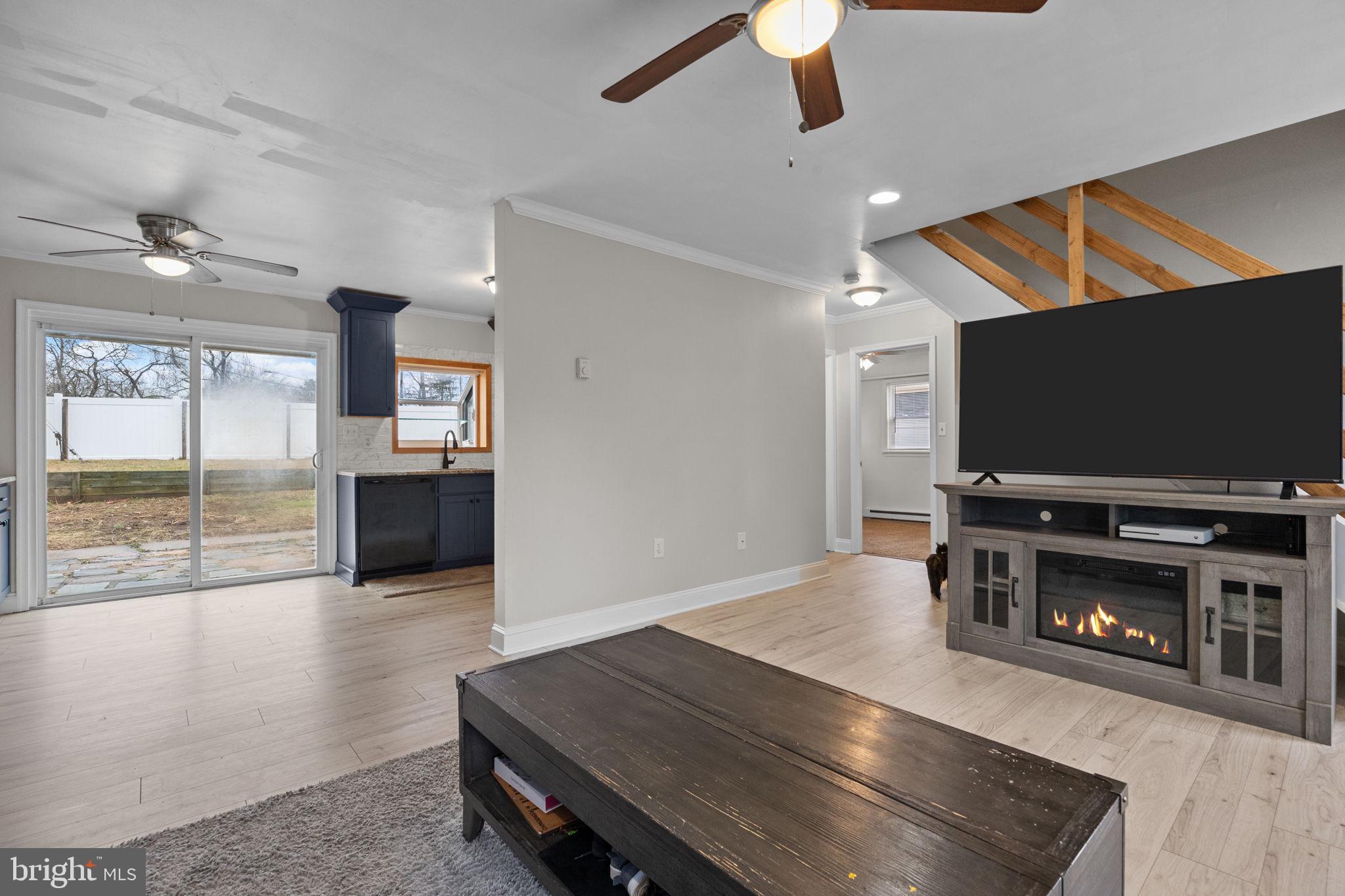 VIOLET WOOD - Residential