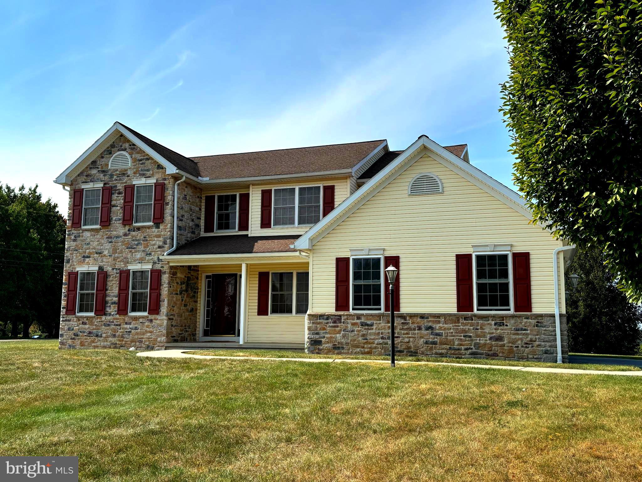 1004 CIDER LANE