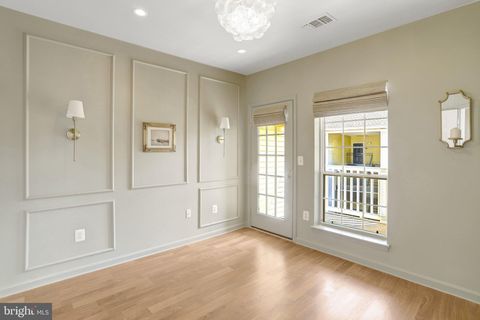 Photo of 4561 Strutfield Lane #3318, ALEXANDRIA, VA 22311 (MLS # VAAX2059302)