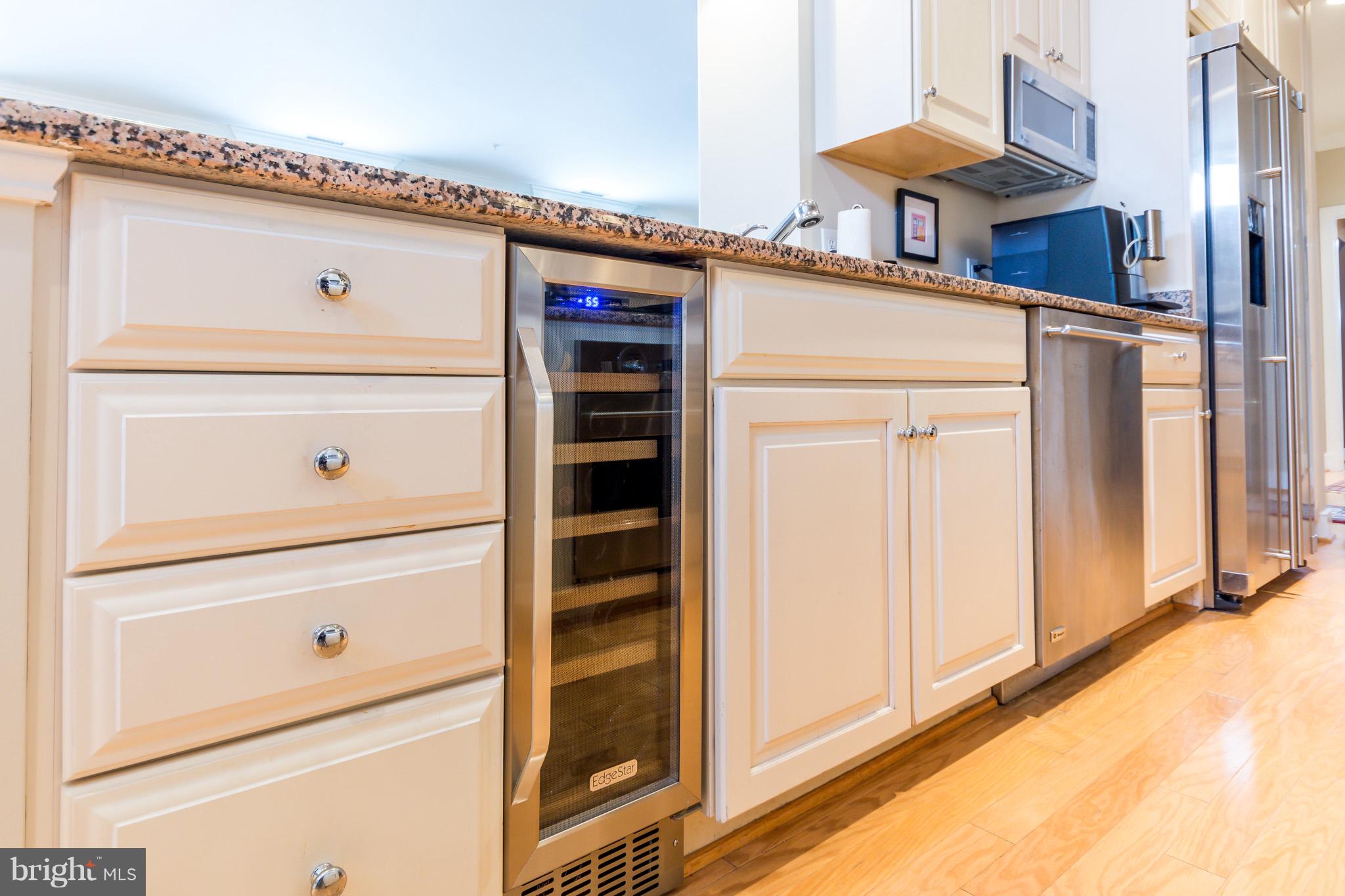 ACTONS LANDING CONDOS - Residential