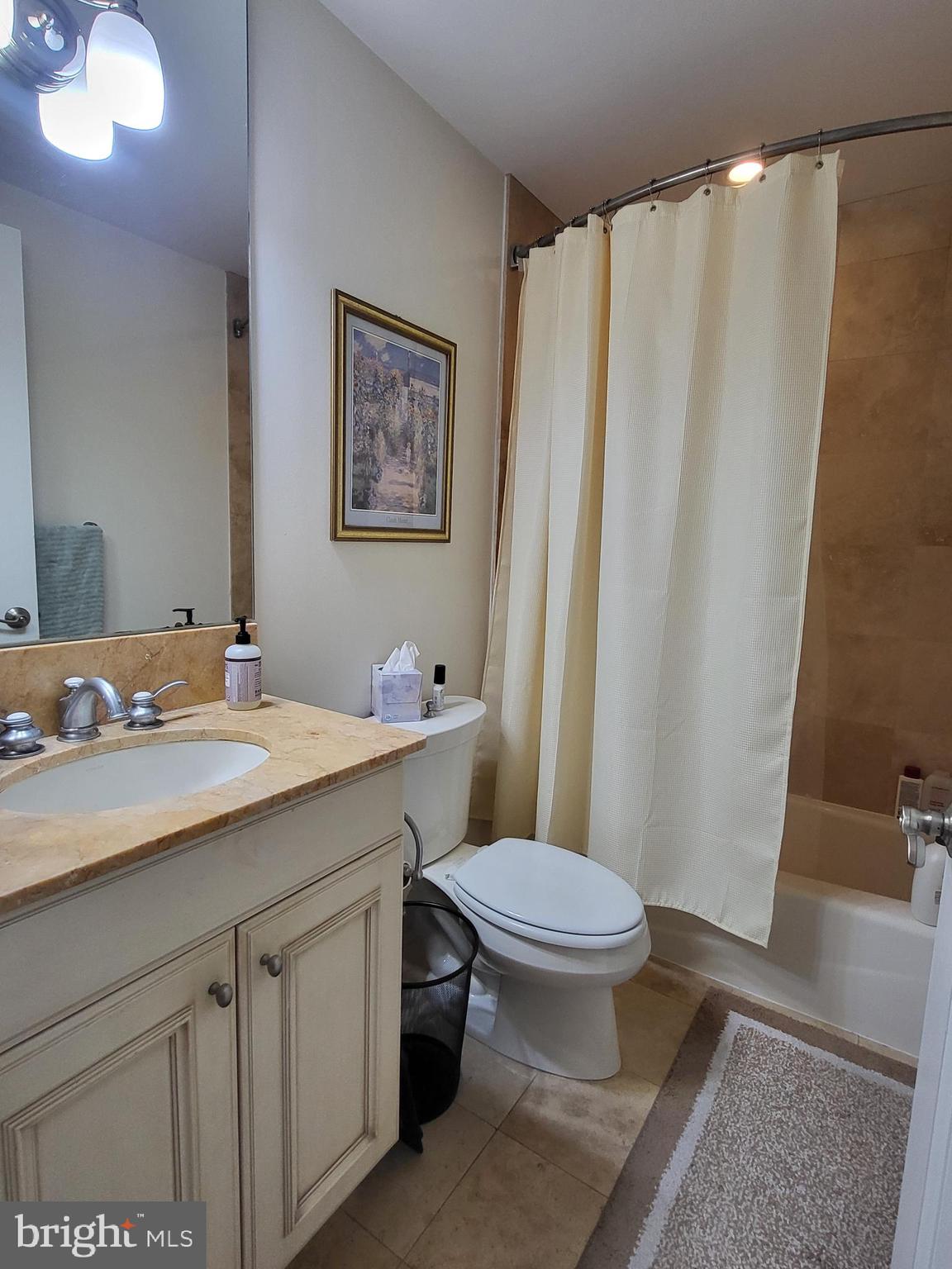 RITTENHOUSE SQUARE - Residential Lease