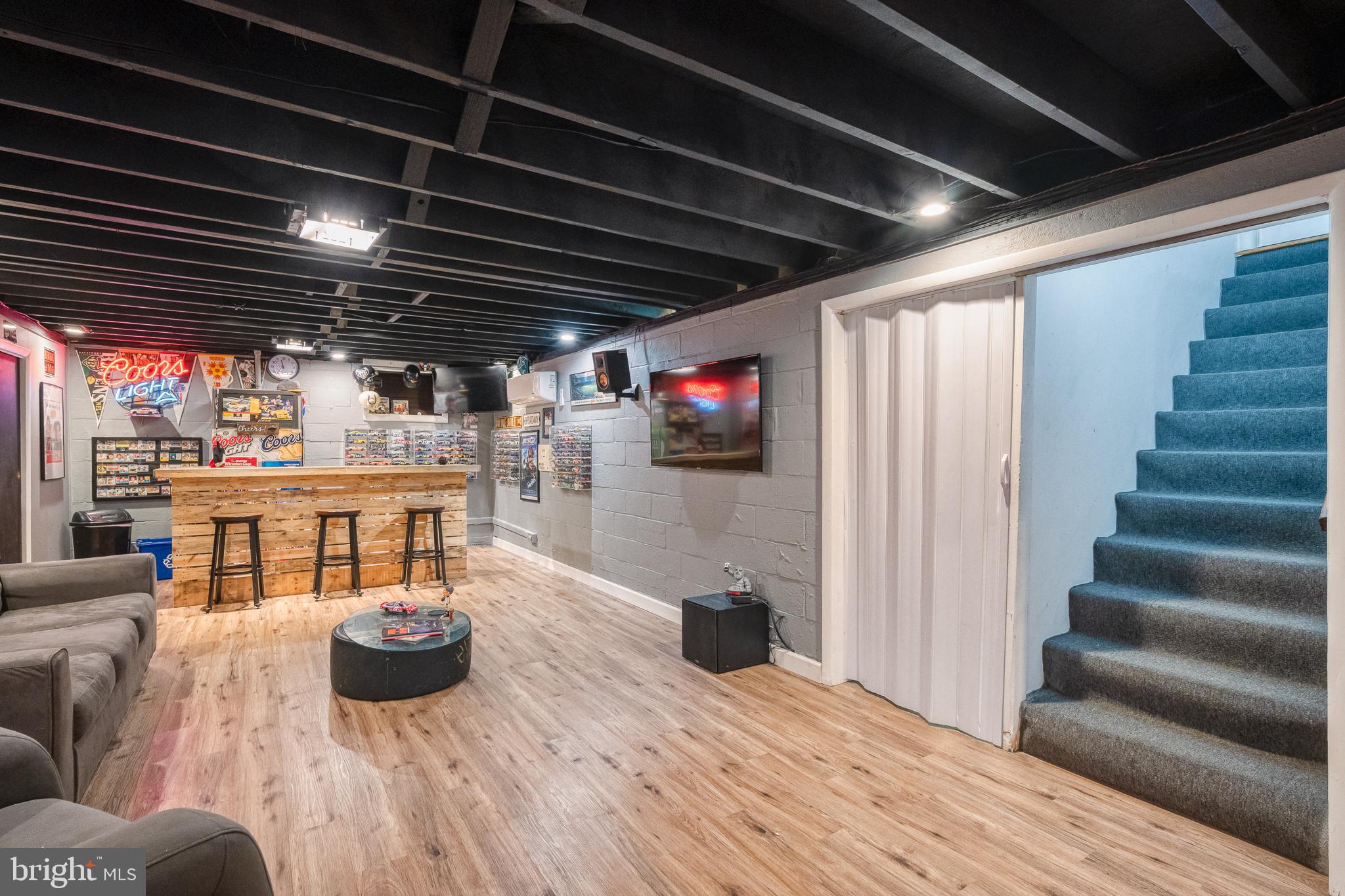 PARADISE HEIGHTS - Residential