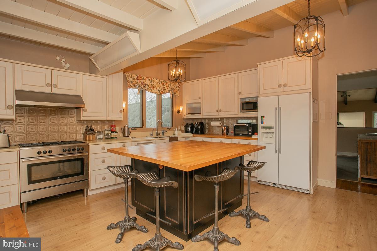 LAFAYETTE HILL - Residential