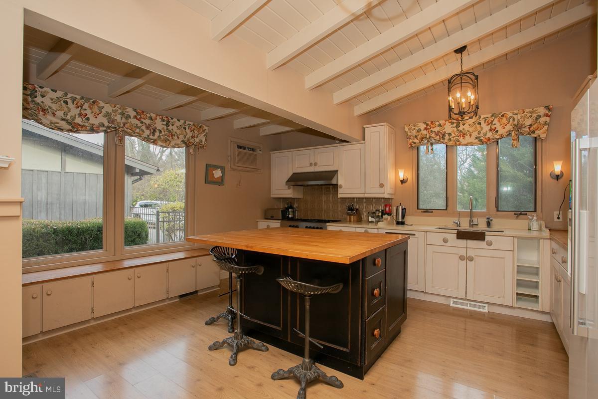 LAFAYETTE HILL - Residential