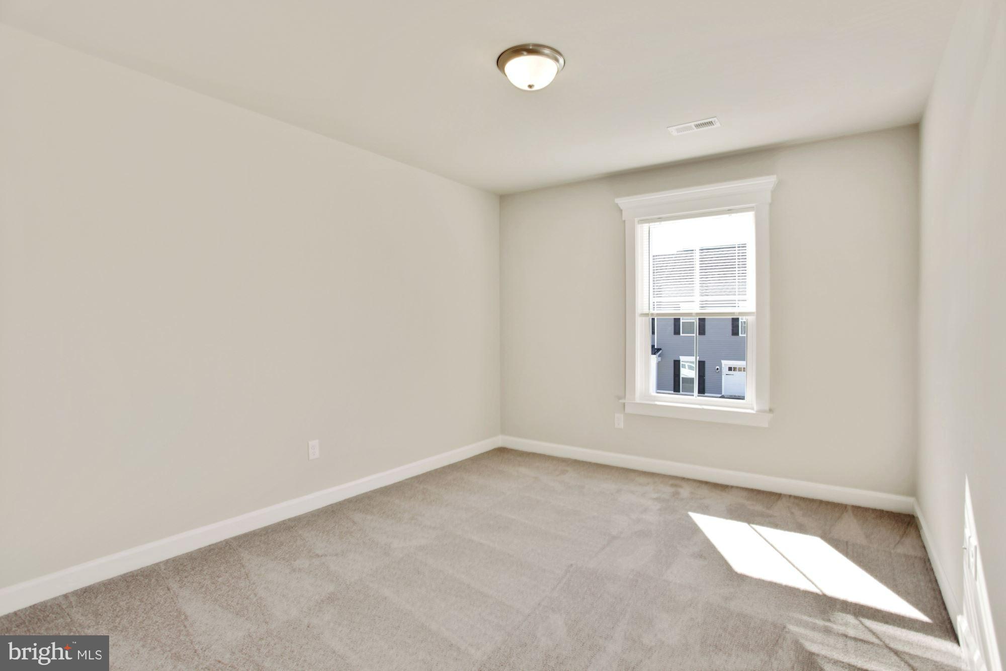 VILLAGES OF SALEM STATION - Residential Lease