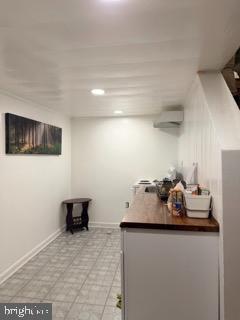 ADELPHI KNOLLS - Residential Lease