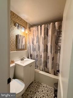 ADELPHI KNOLLS - Residential Lease