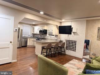 ADELPHI KNOLLS - Residential Lease