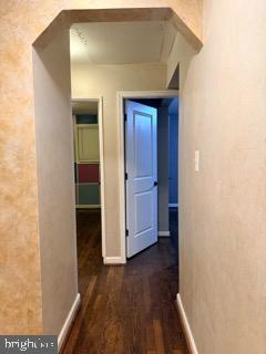 ADELPHI KNOLLS - Residential Lease