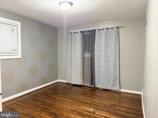 ADELPHI KNOLLS - Residential Lease