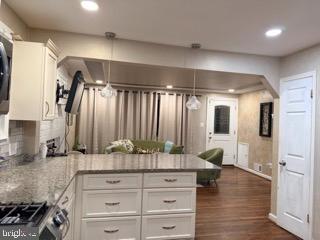 ADELPHI KNOLLS - Residential Lease