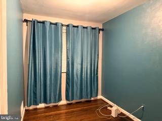 ADELPHI KNOLLS - Residential Lease