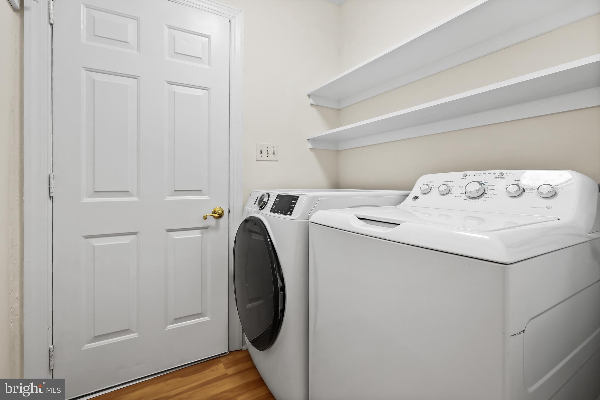 SUMMERLAKE - Residential