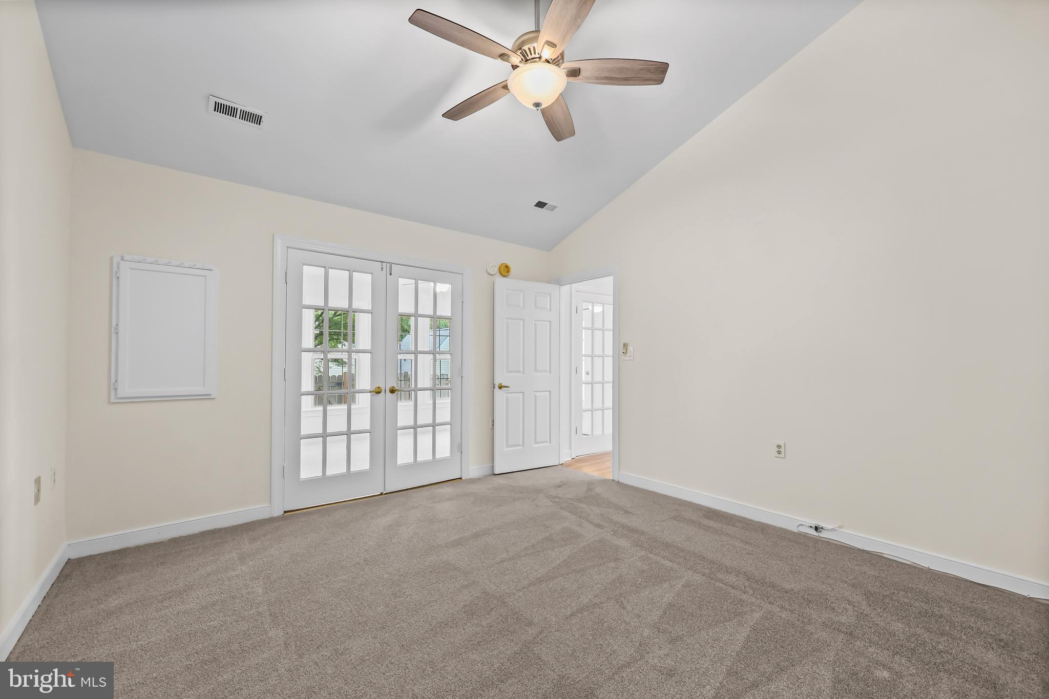 SUMMERLAKE - Residential