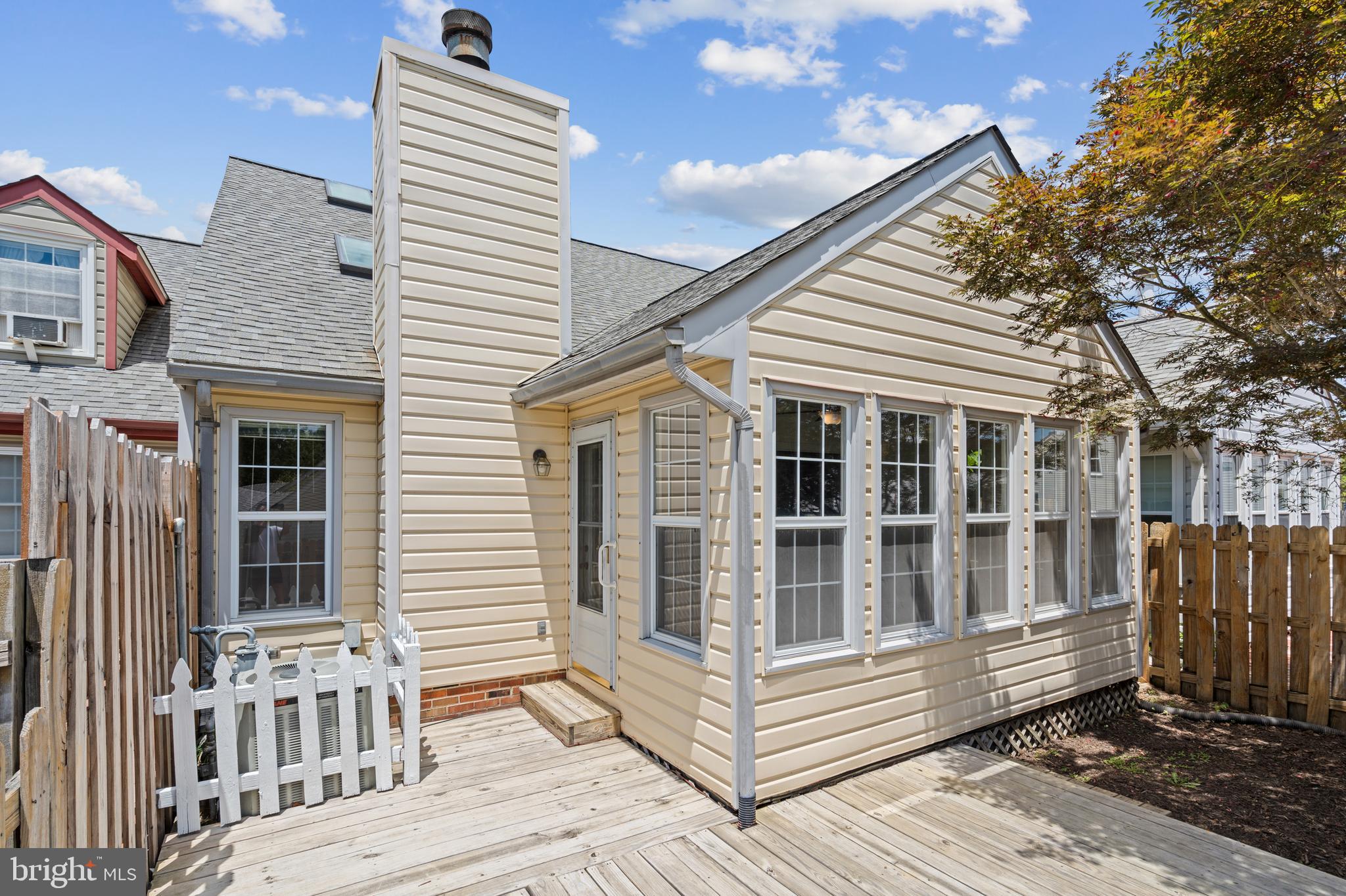 SUMMERLAKE - Residential