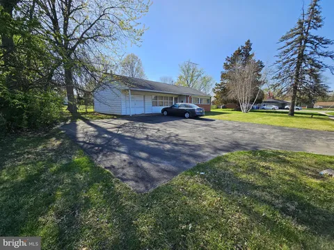 1035 Germantown Pike, Plymouth Meeting, PA MLS: PAMC2137134