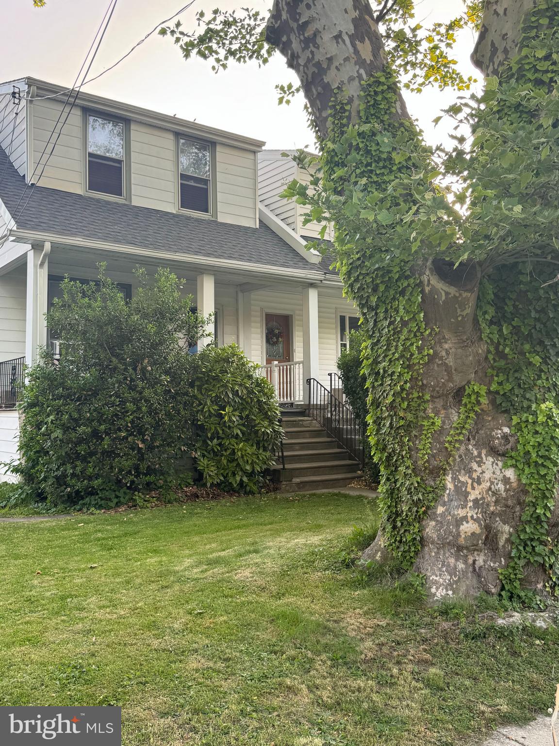 36 S SYCAMORE AVENUE