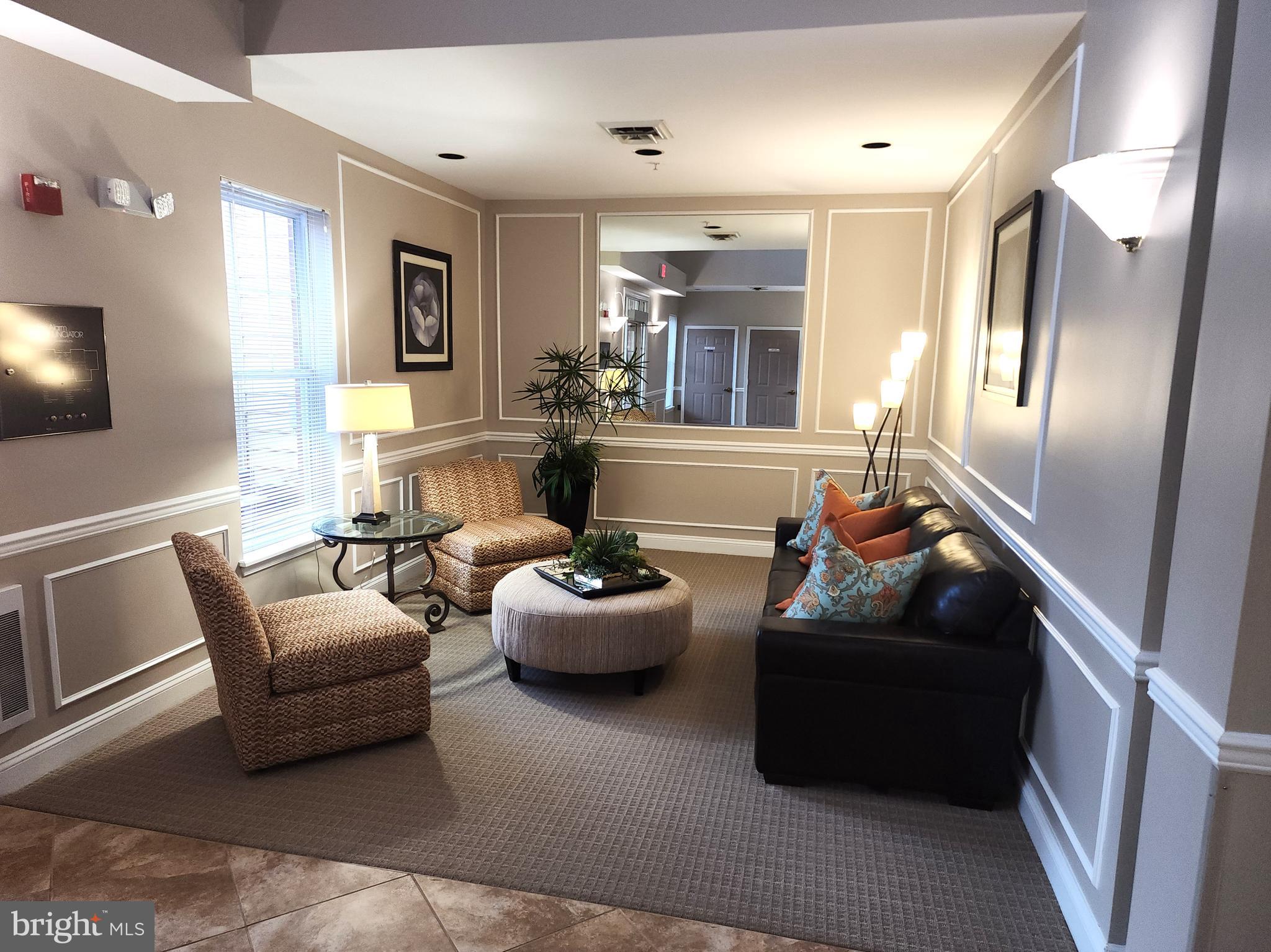 KING FARM WATKINS POND - Residential