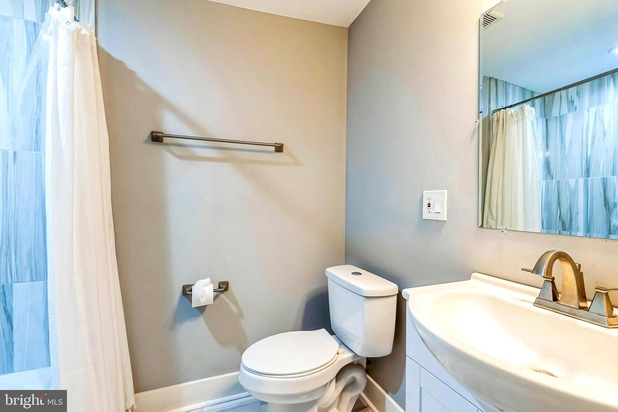 FRANCISVILLE - Residential Lease