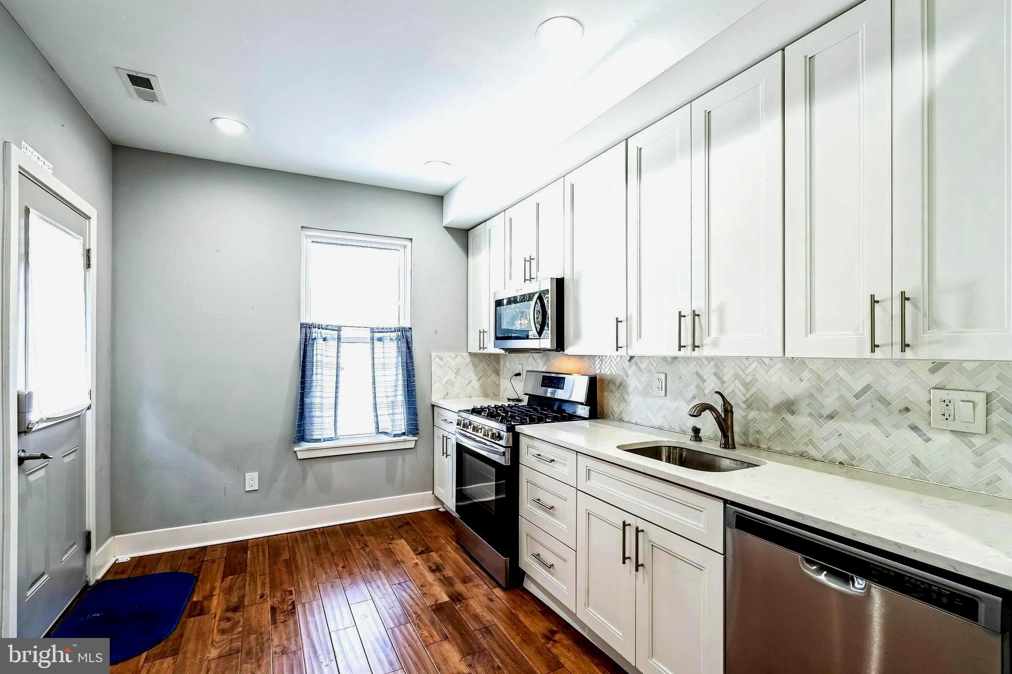 FRANCISVILLE - Residential Lease