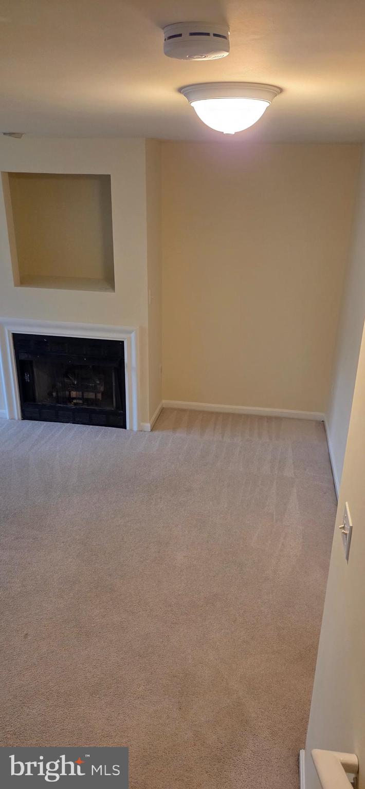 WAYSIDE VILLAGE - Residential Lease