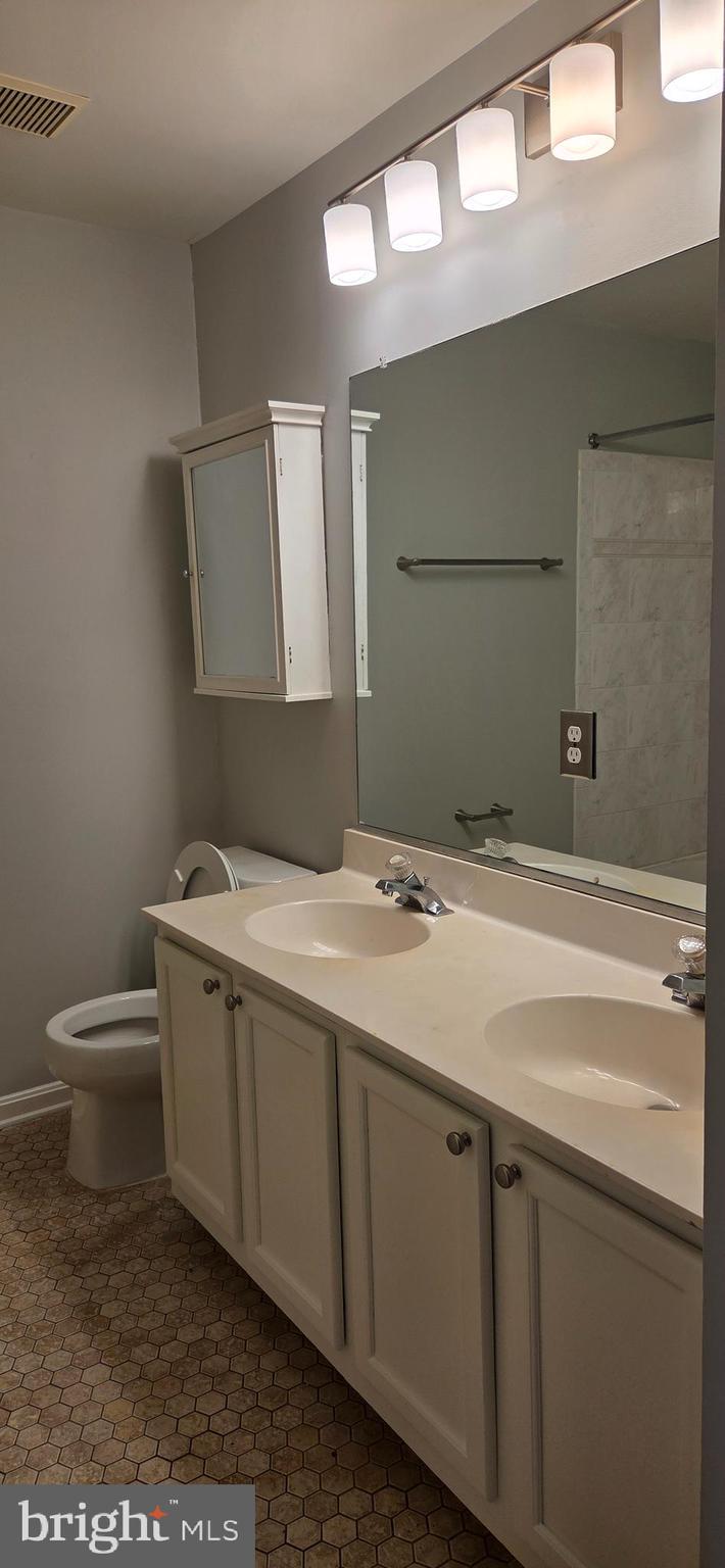 WAYSIDE VILLAGE - Residential Lease