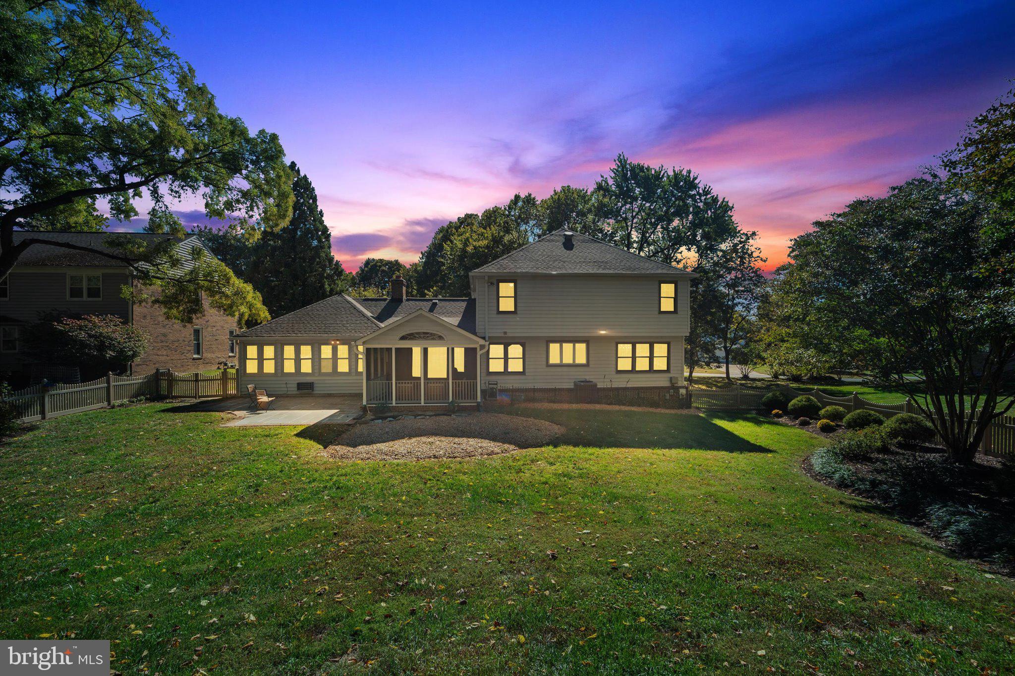 STONEGATE - Residential