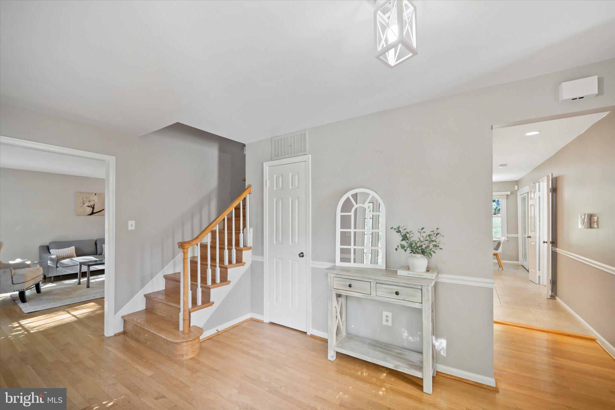 STONEGATE - Residential