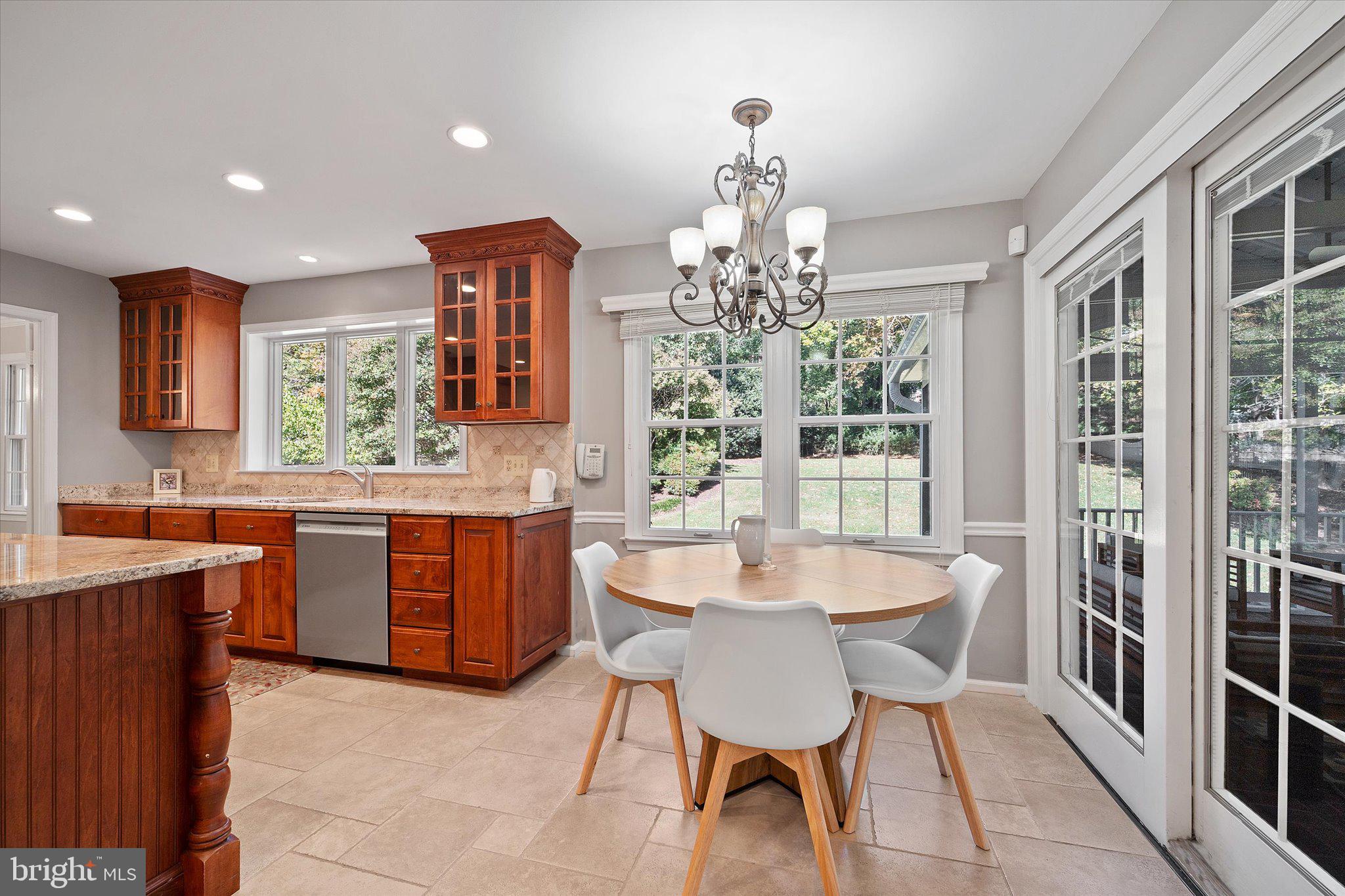 STONEGATE - Residential