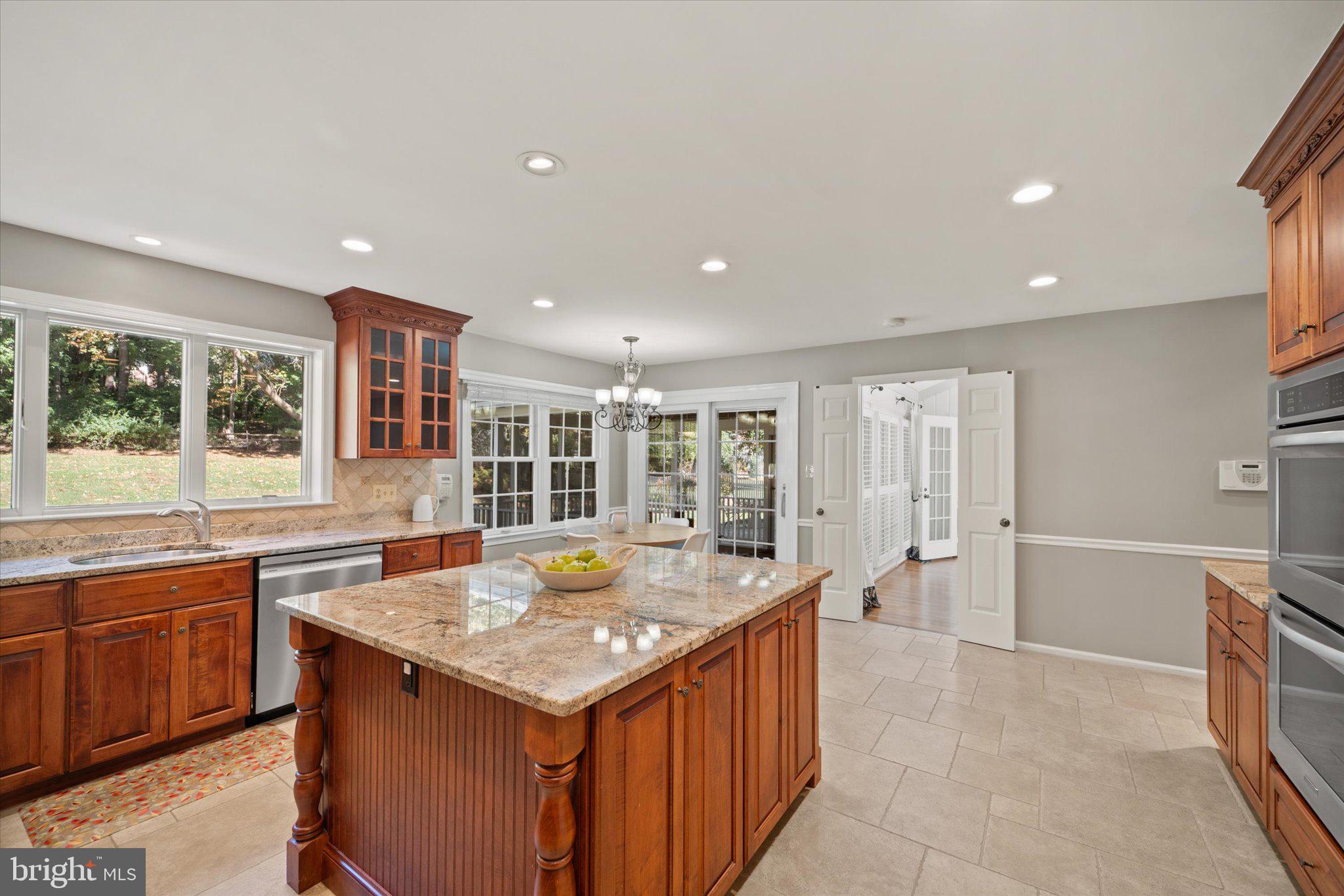 STONEGATE - Residential