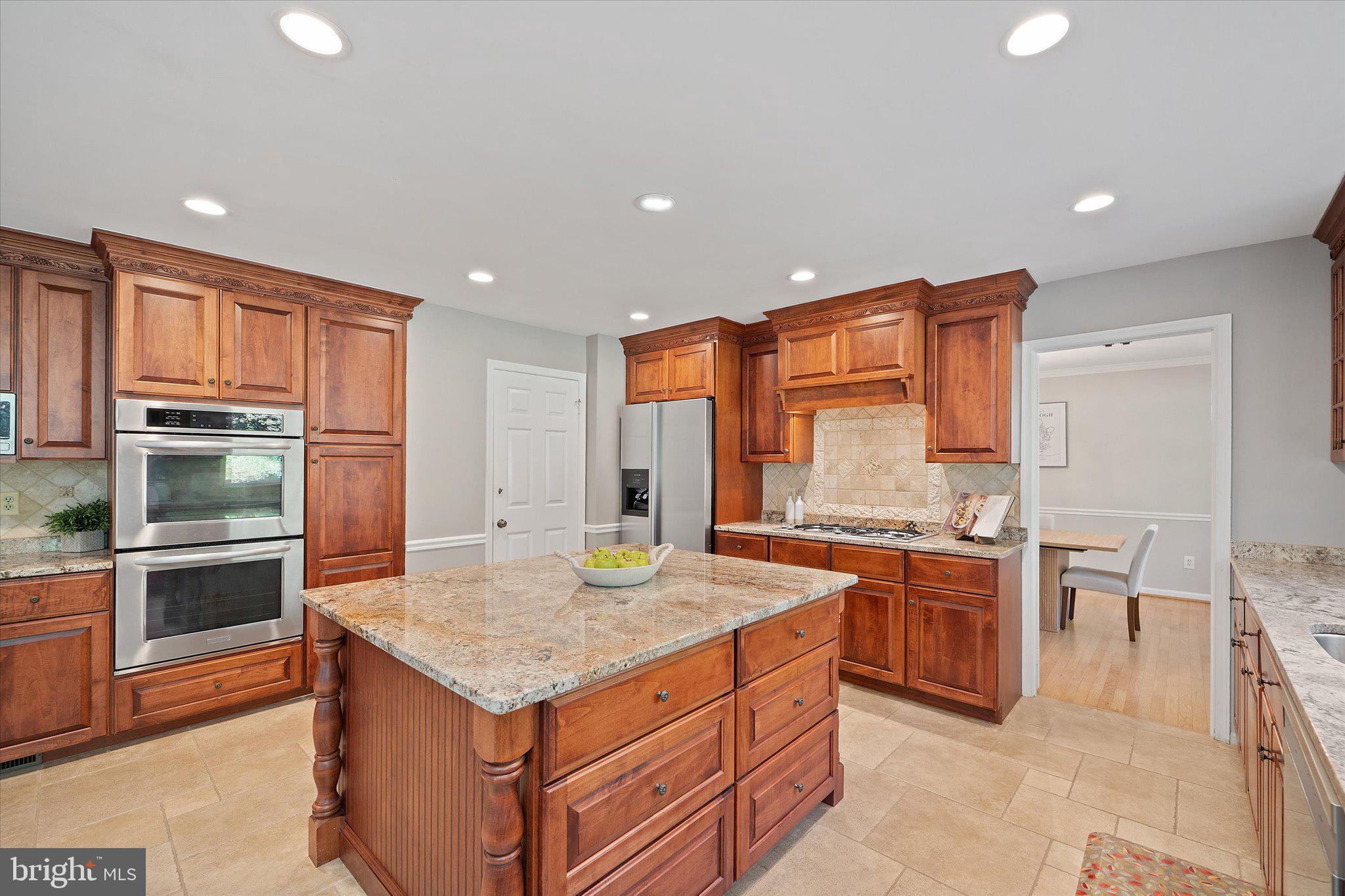 STONEGATE - Residential