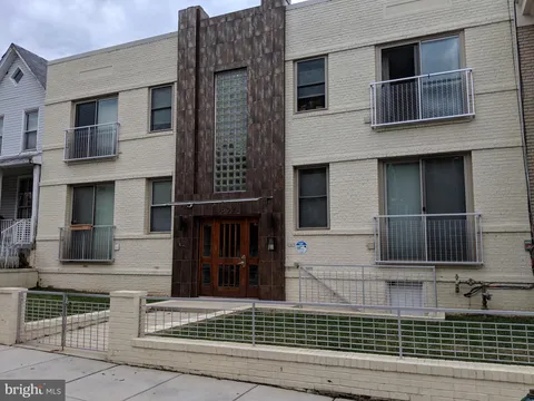 MLS: DCDC2195898