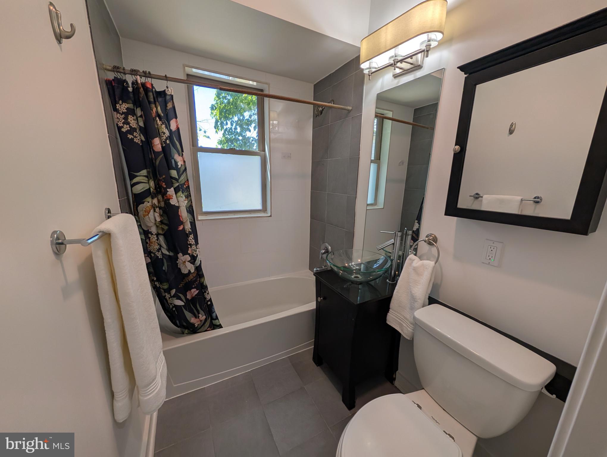 PETWORTH - Residential Lease