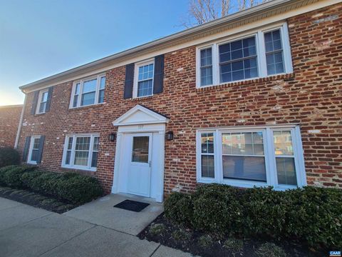 137 HESSIAN HILLS CIR 3 CHARLOTTESVILLE VA 22901