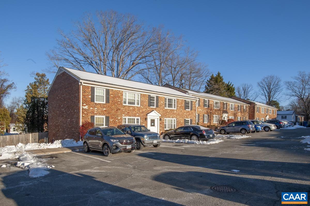 137 HESSIAN HILLS CIR 3