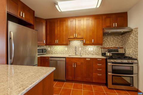 Condo For Sale - 137 Hessian Hills Cir Cir #3<br/> Albemarle County, CHARLOTTESVILLE, VA 22901