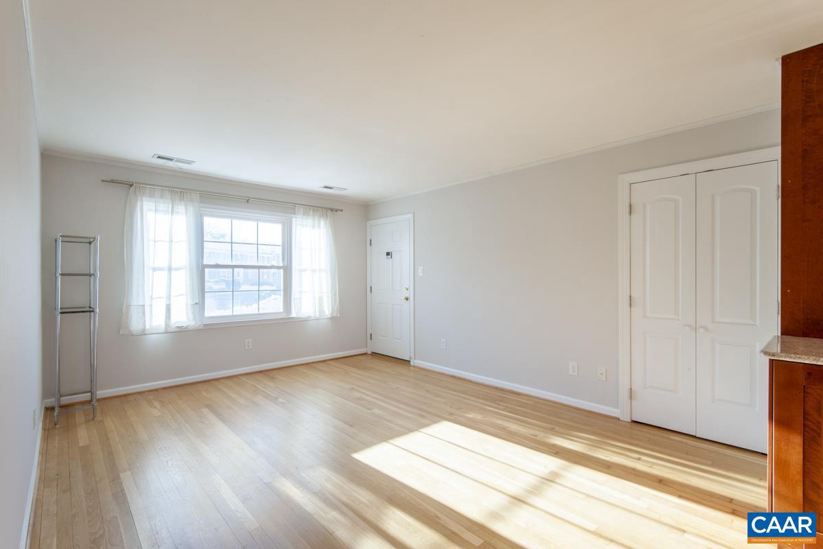 137 HESSIAN HILLS CIR 3