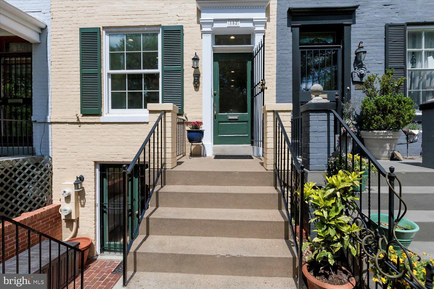 152 NORTH CAROLINA AVENUE SE