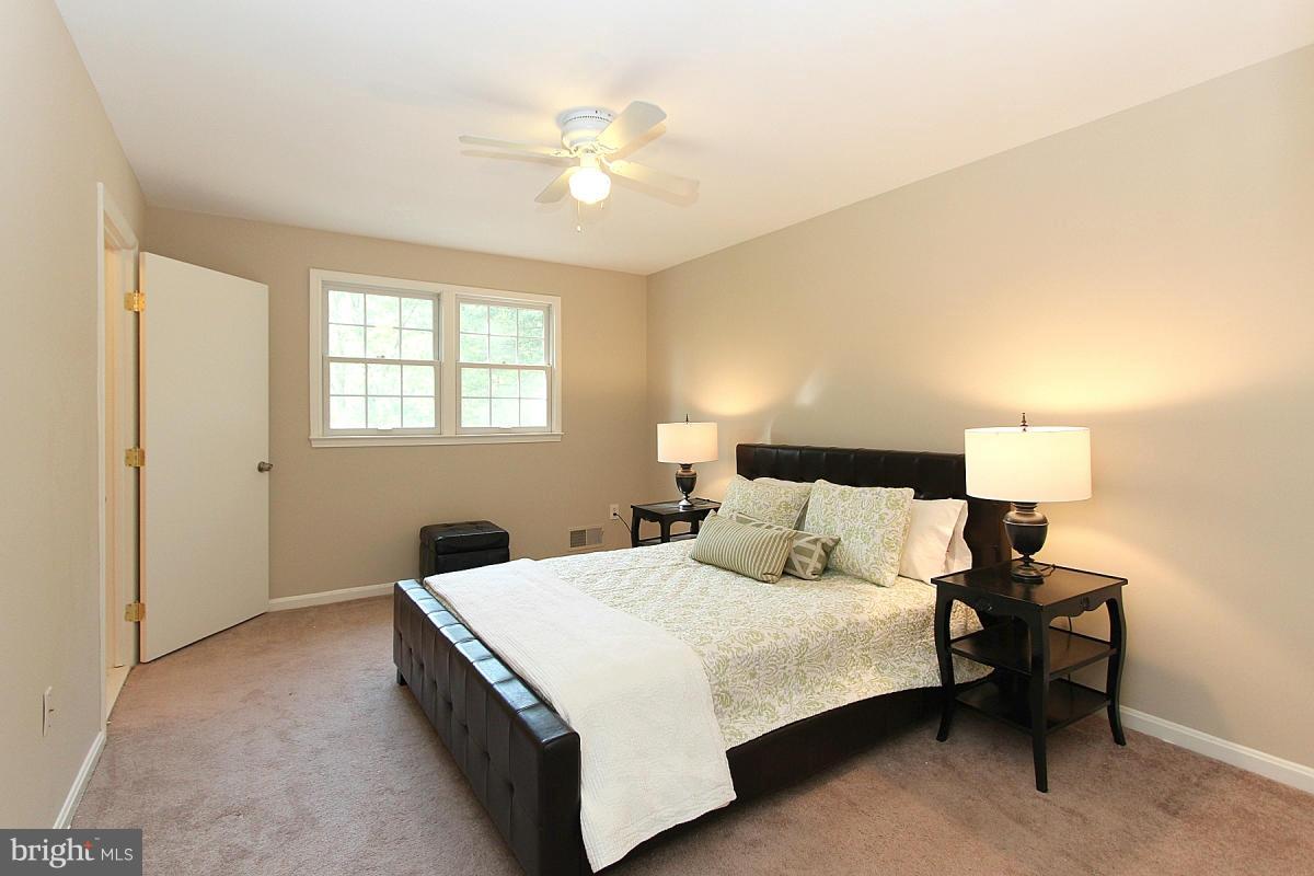 TOWNES OF ORANGE HUNT - Residential