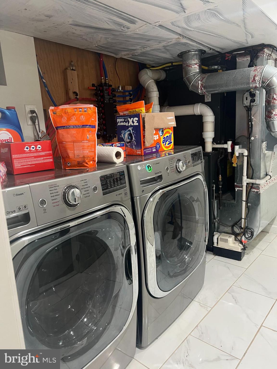 LAWNDALE - Residential