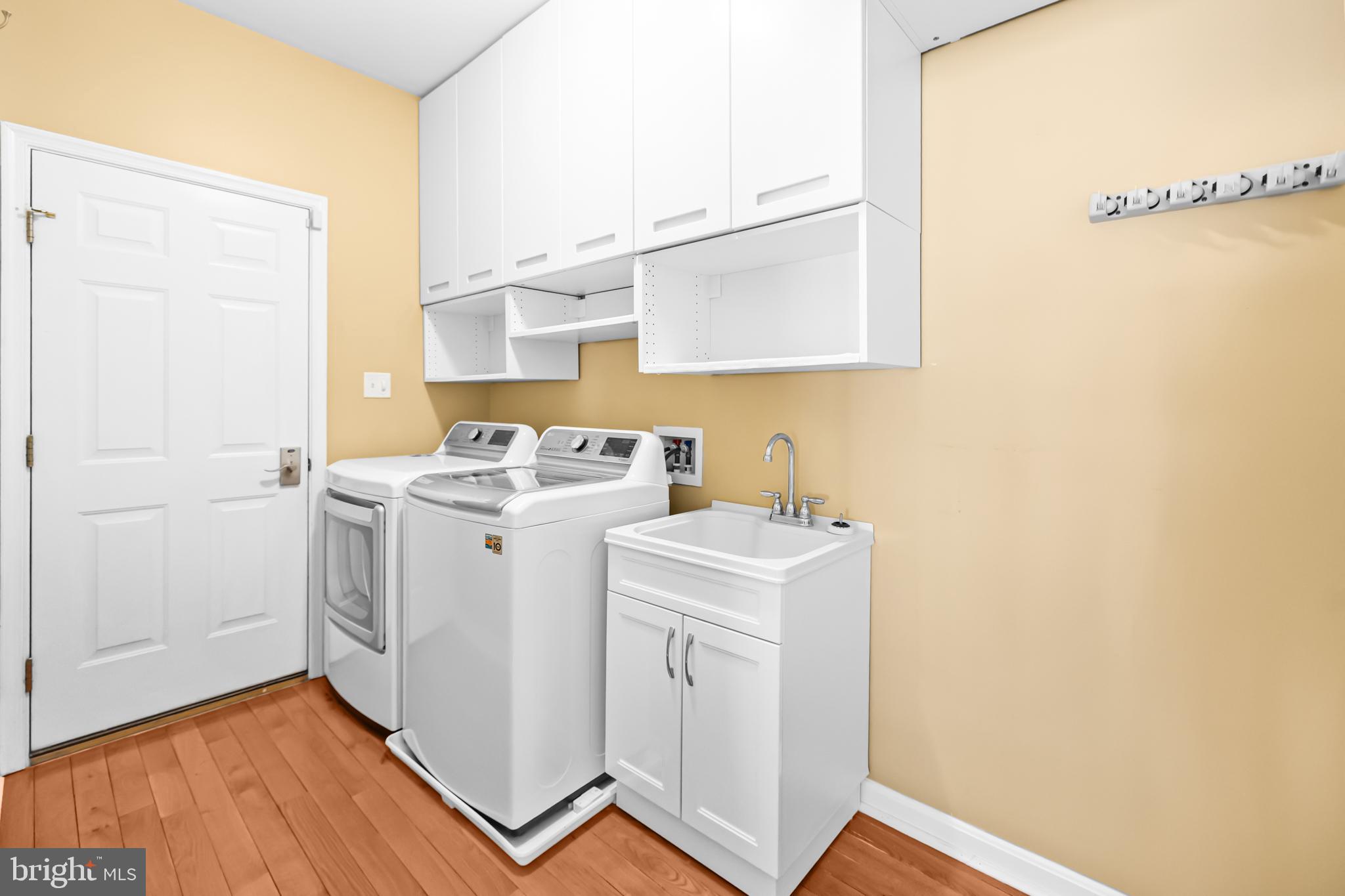 CABIN VILLAGE - Residential