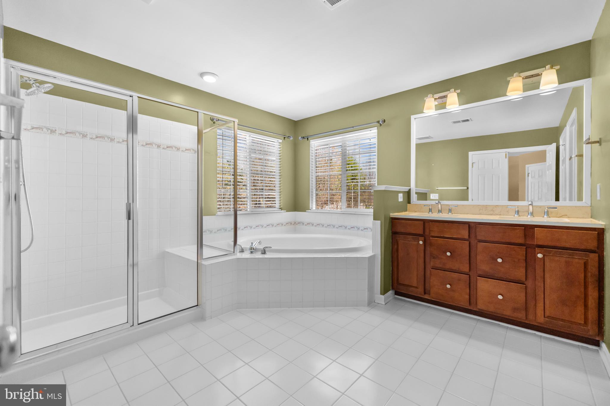 CABIN VILLAGE - Residential