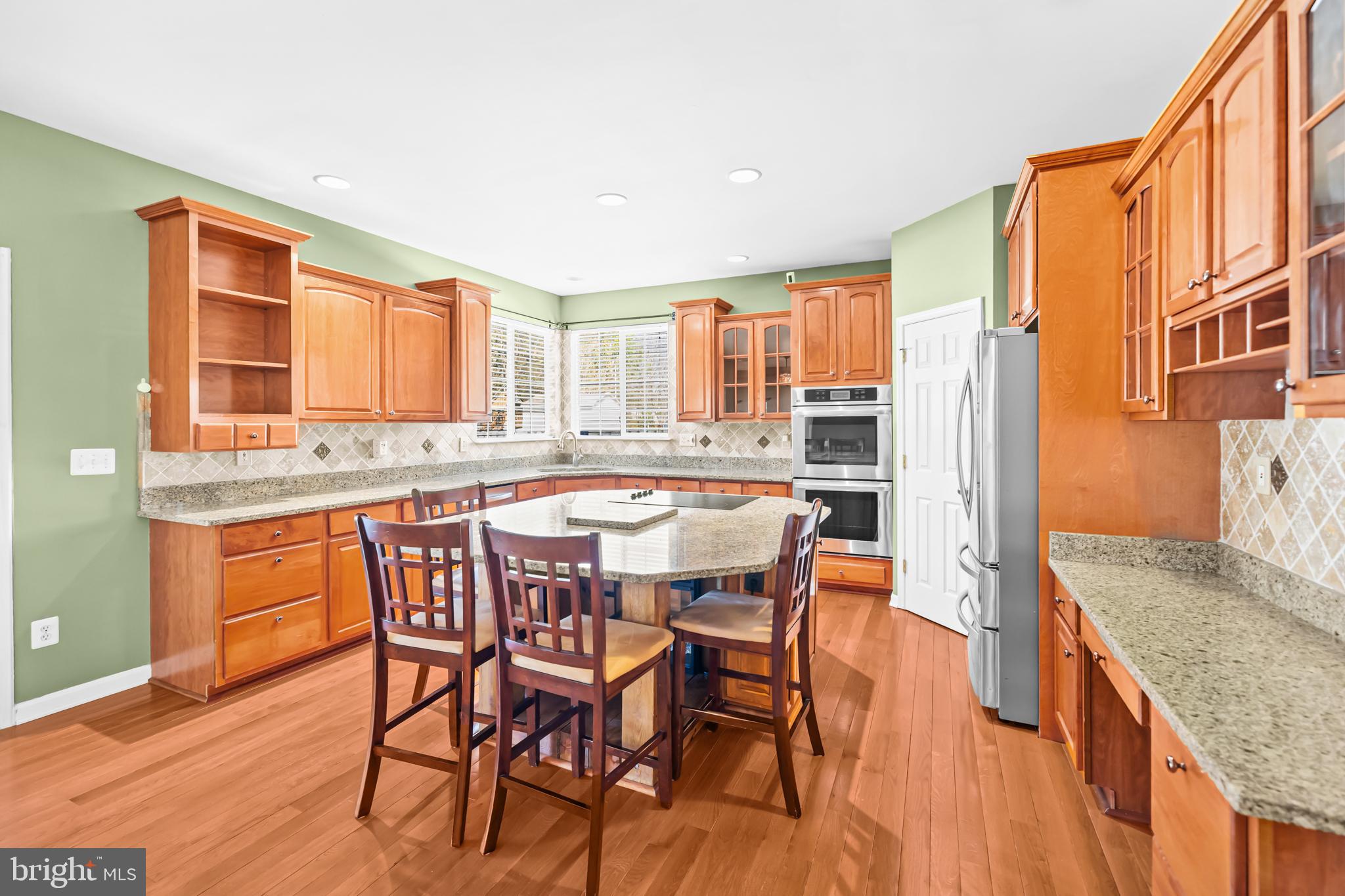 CABIN VILLAGE - Residential