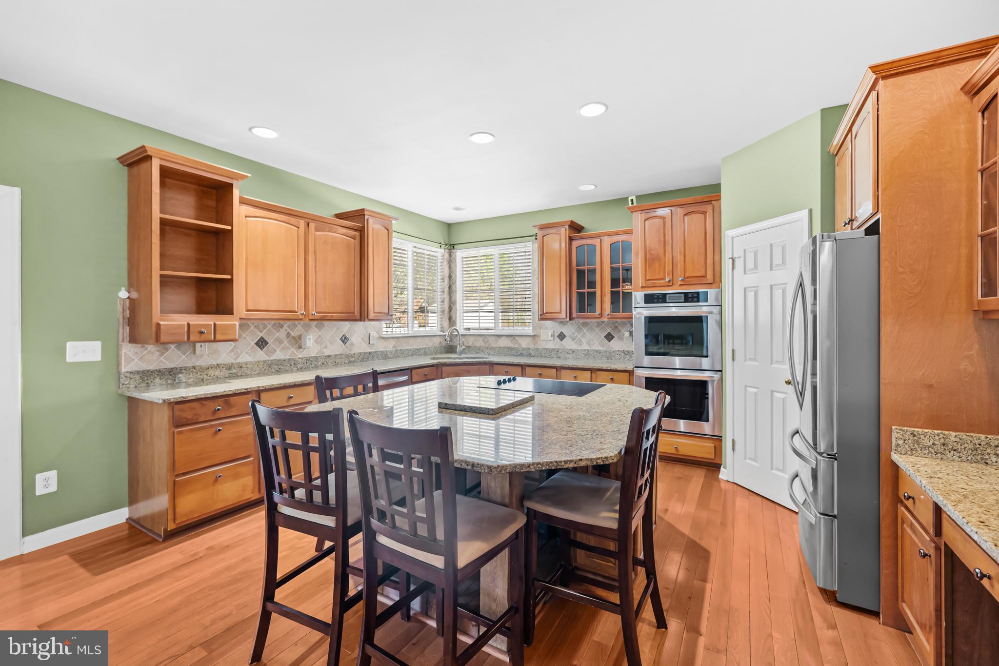 CABIN VILLAGE - Residential