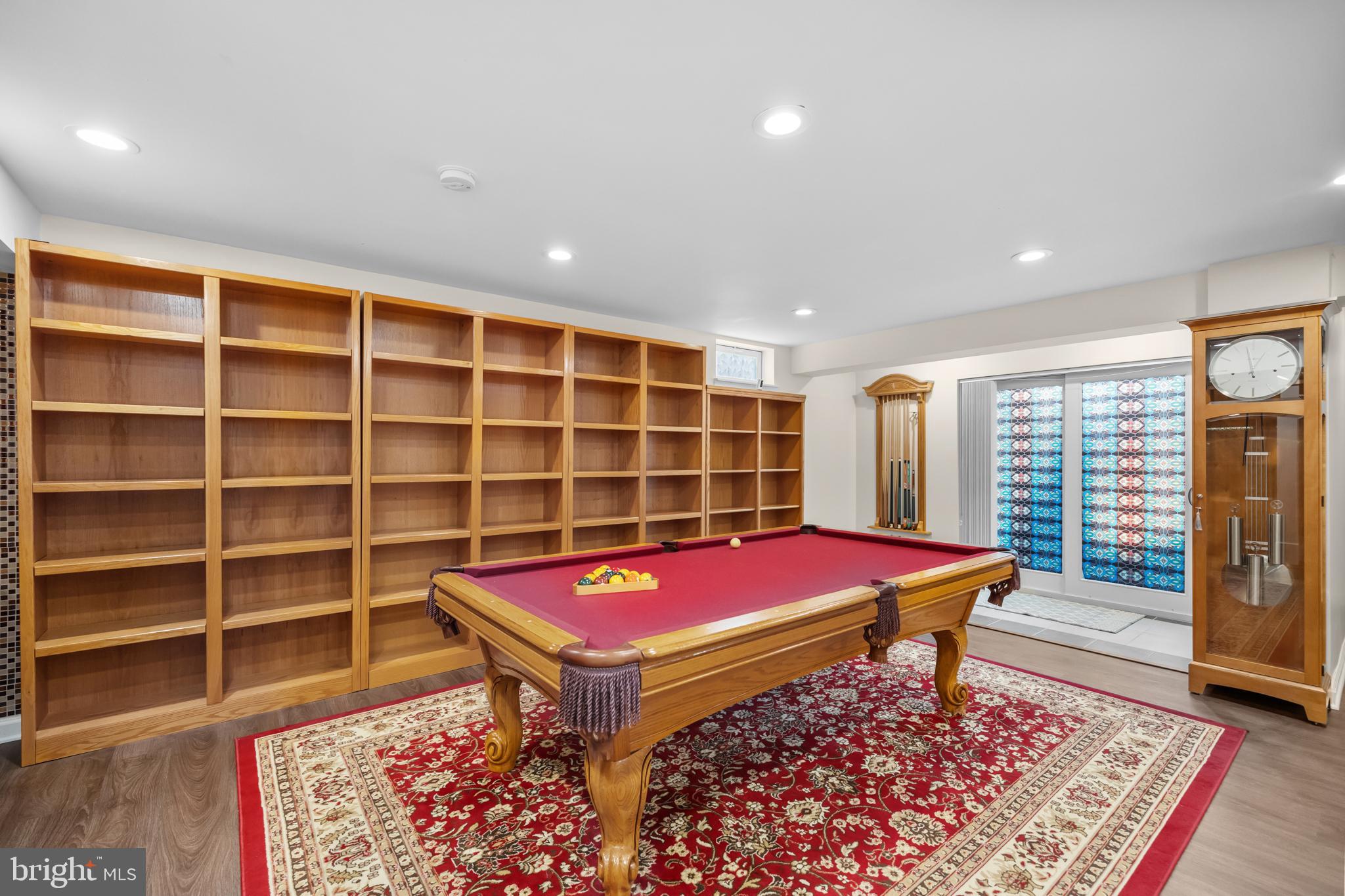 CABIN VILLAGE - Residential