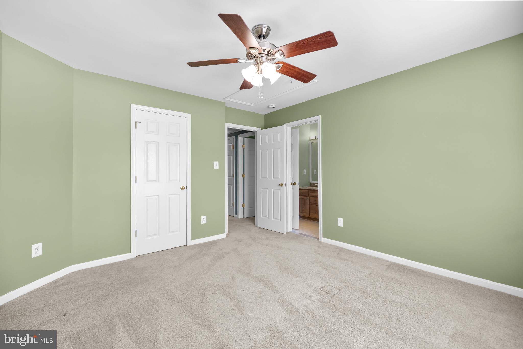 CABIN VILLAGE - Residential