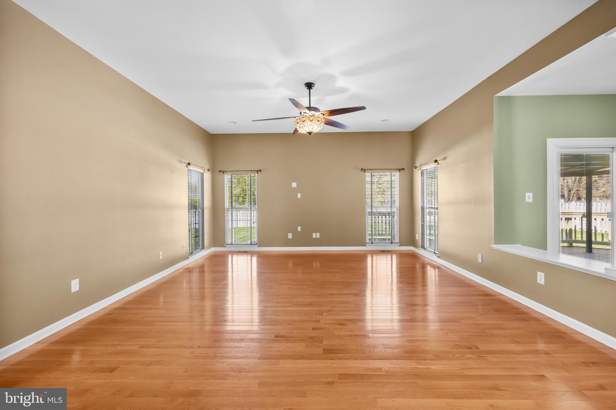 CABIN VILLAGE - Residential