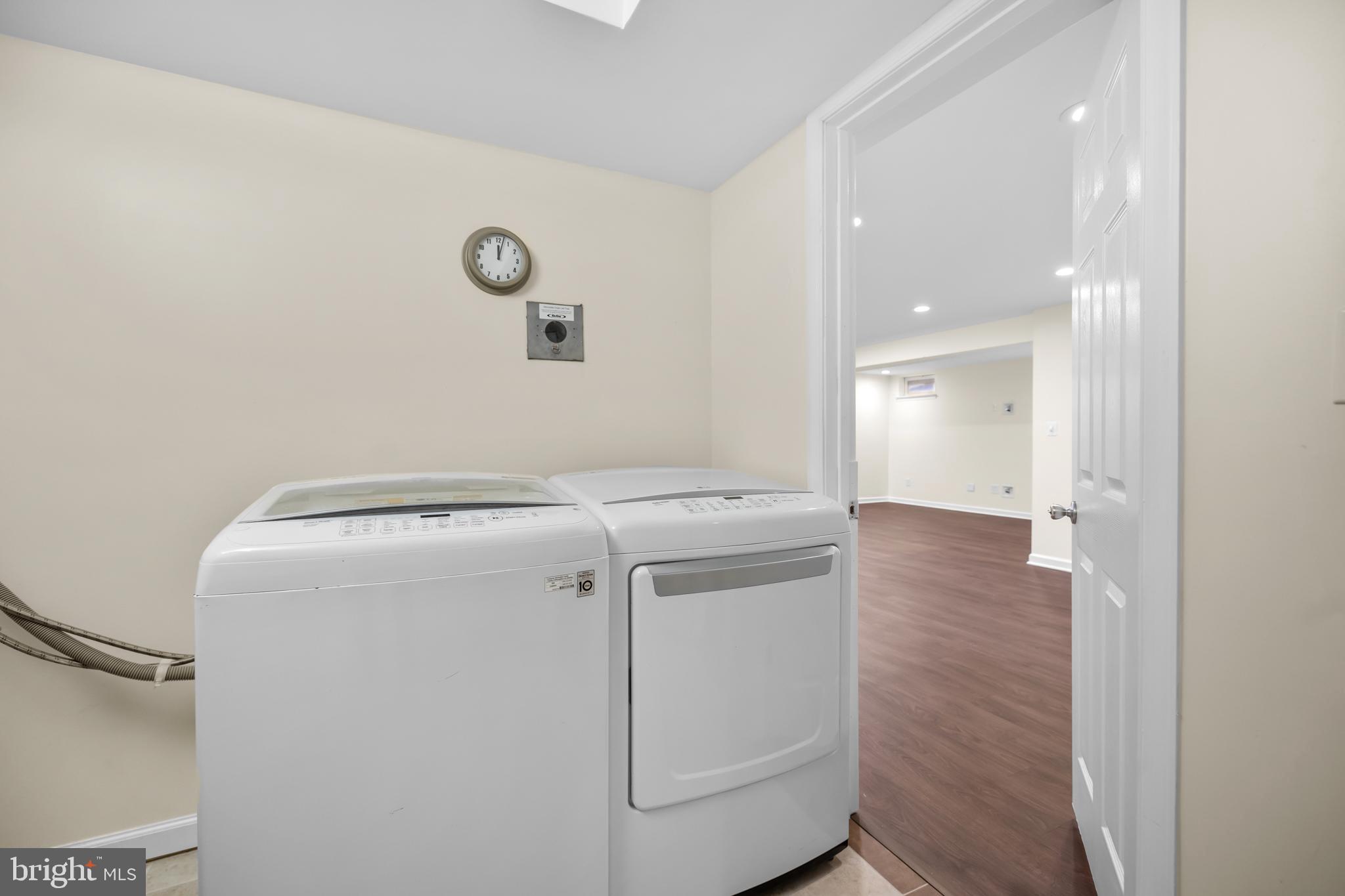 CABIN VILLAGE - Residential