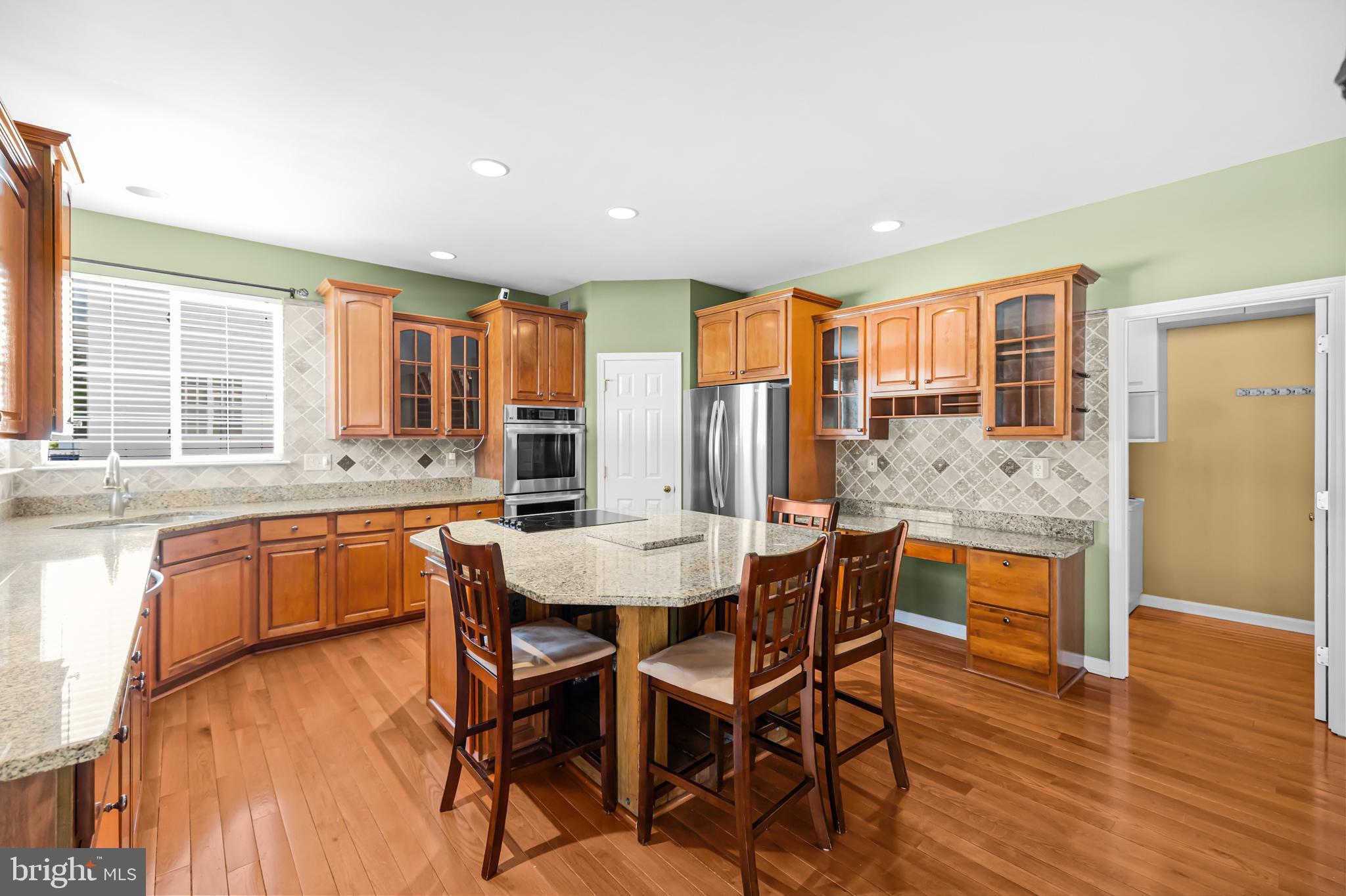 CABIN VILLAGE - Residential