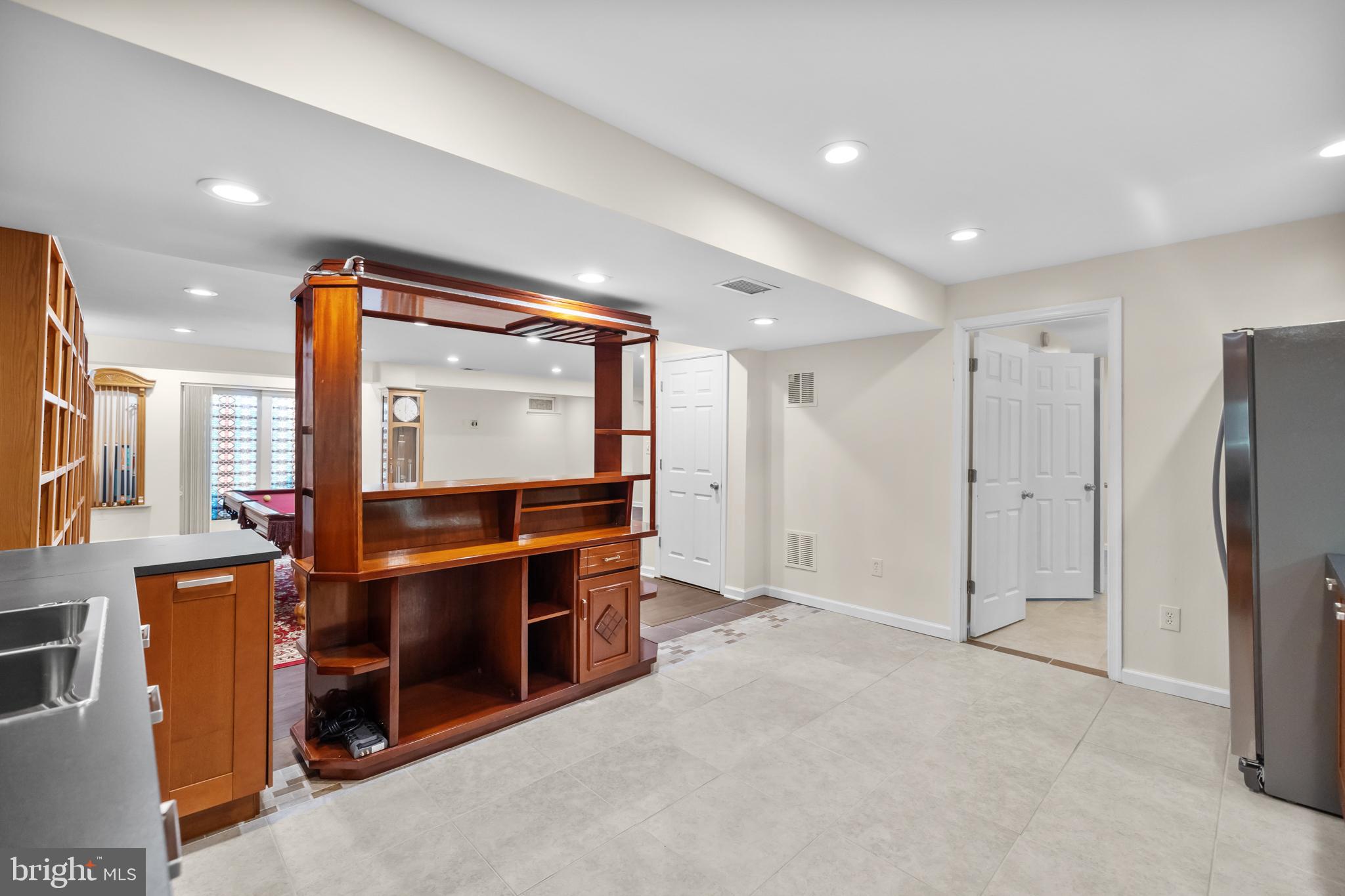 CABIN VILLAGE - Residential